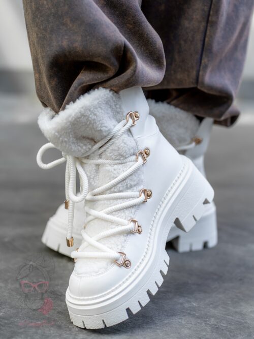 Botki z barankiem Madam Flesz białe