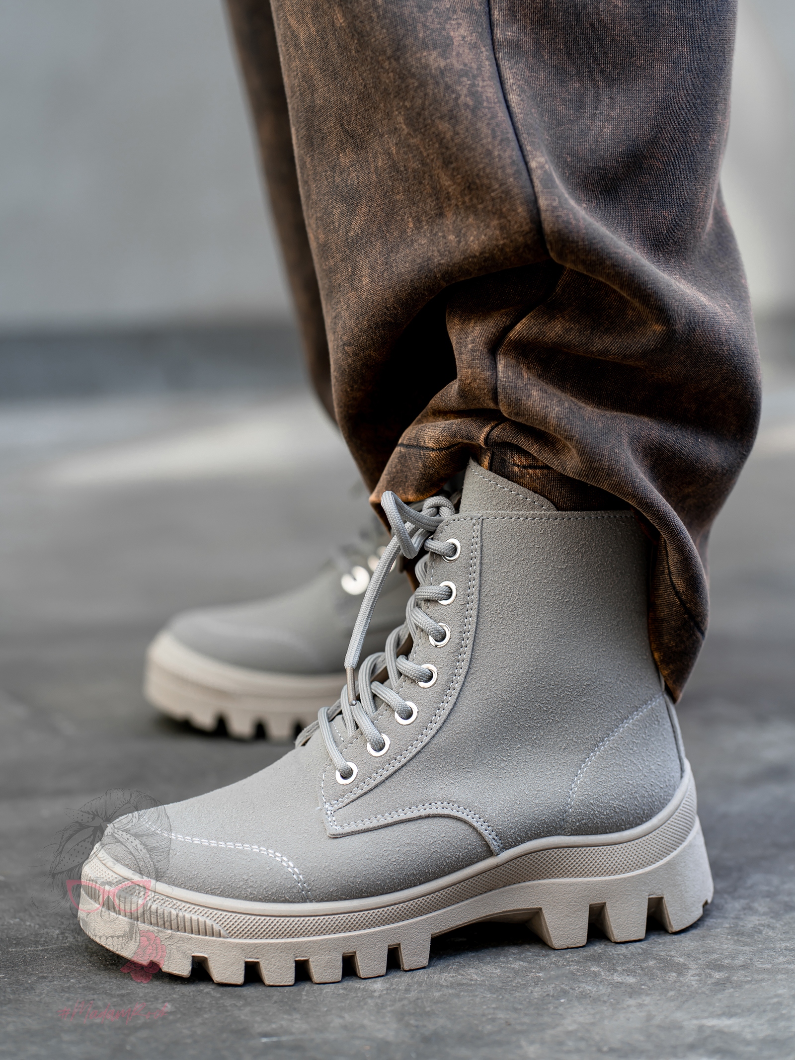 Traperki zamszowe Madam Terra szare