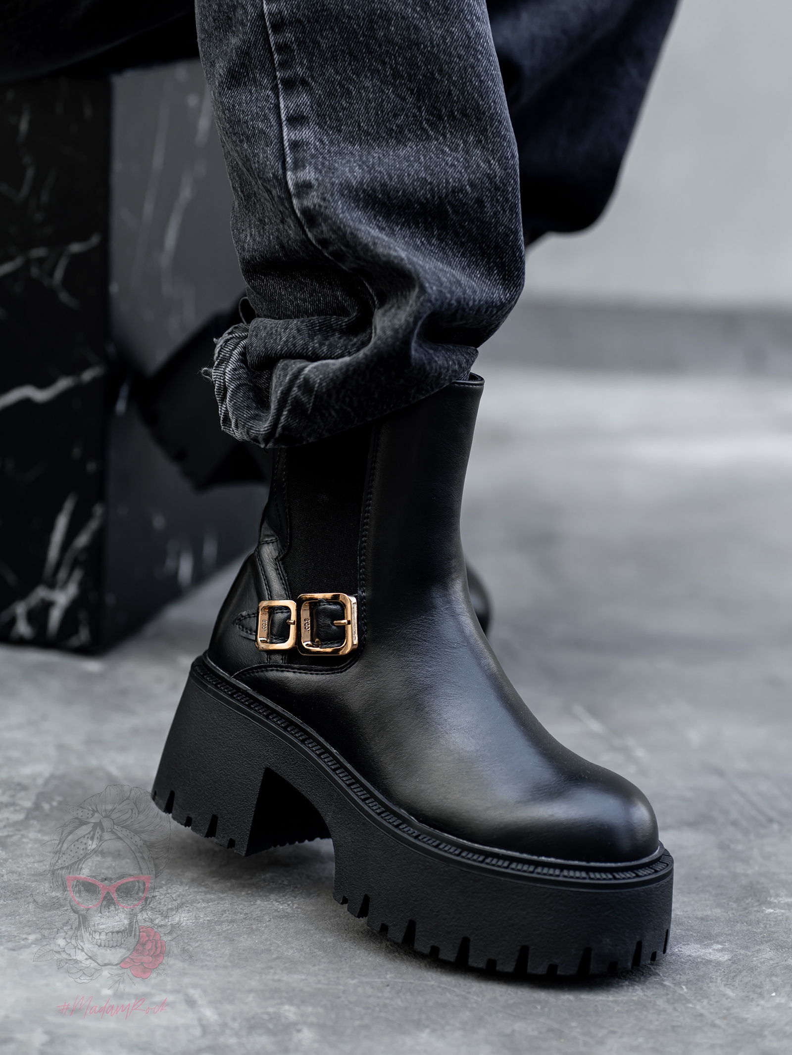 Botki na grubej podeszwie Rock Risson czarne