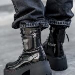 Botki lakierowane na grubej podeszwie Rock Raker czarne