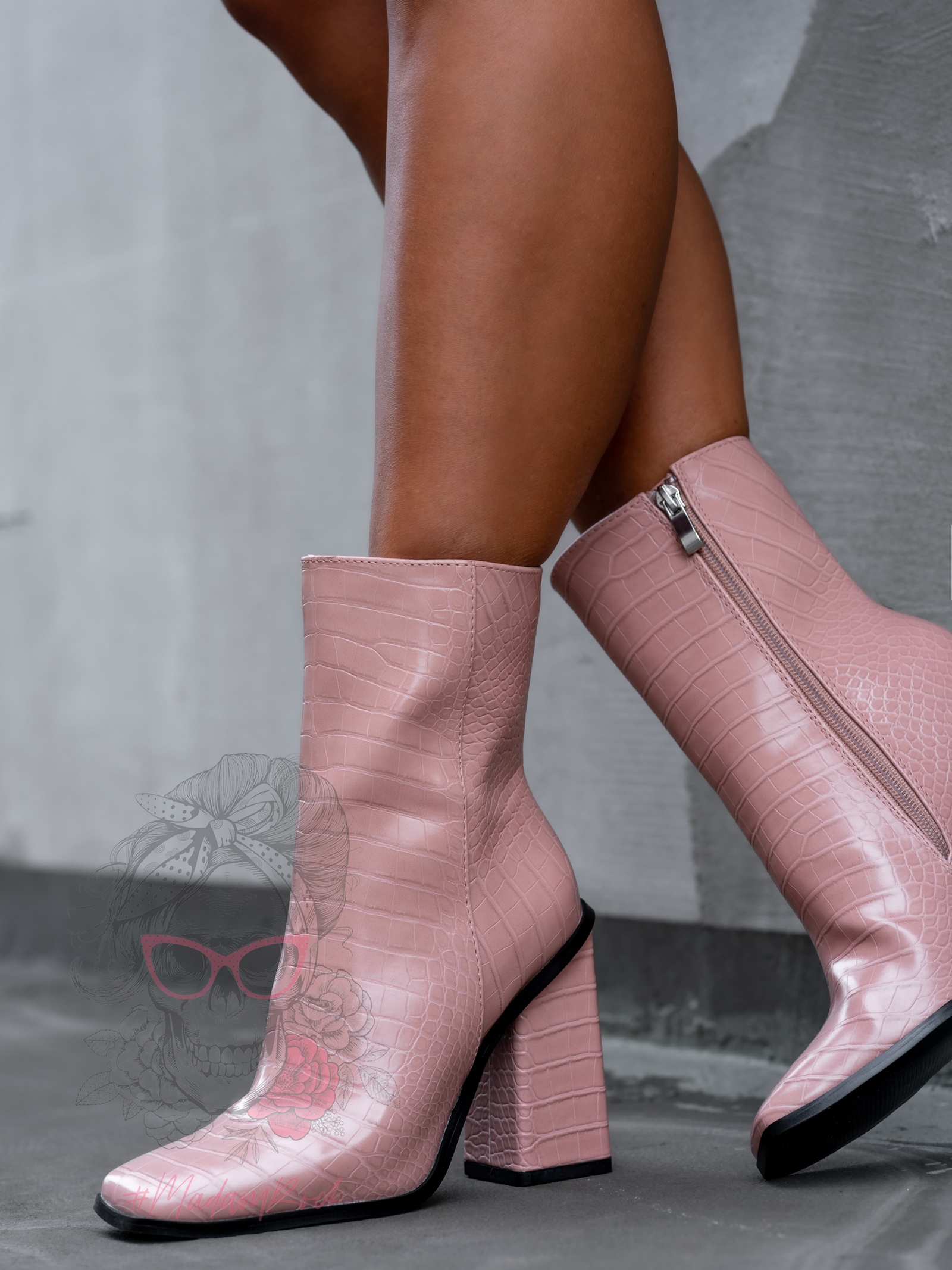 Botki na słupku Madam Pilen pudrowe