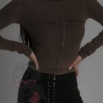 Bluzka z efektem sprania Ewus brązowa