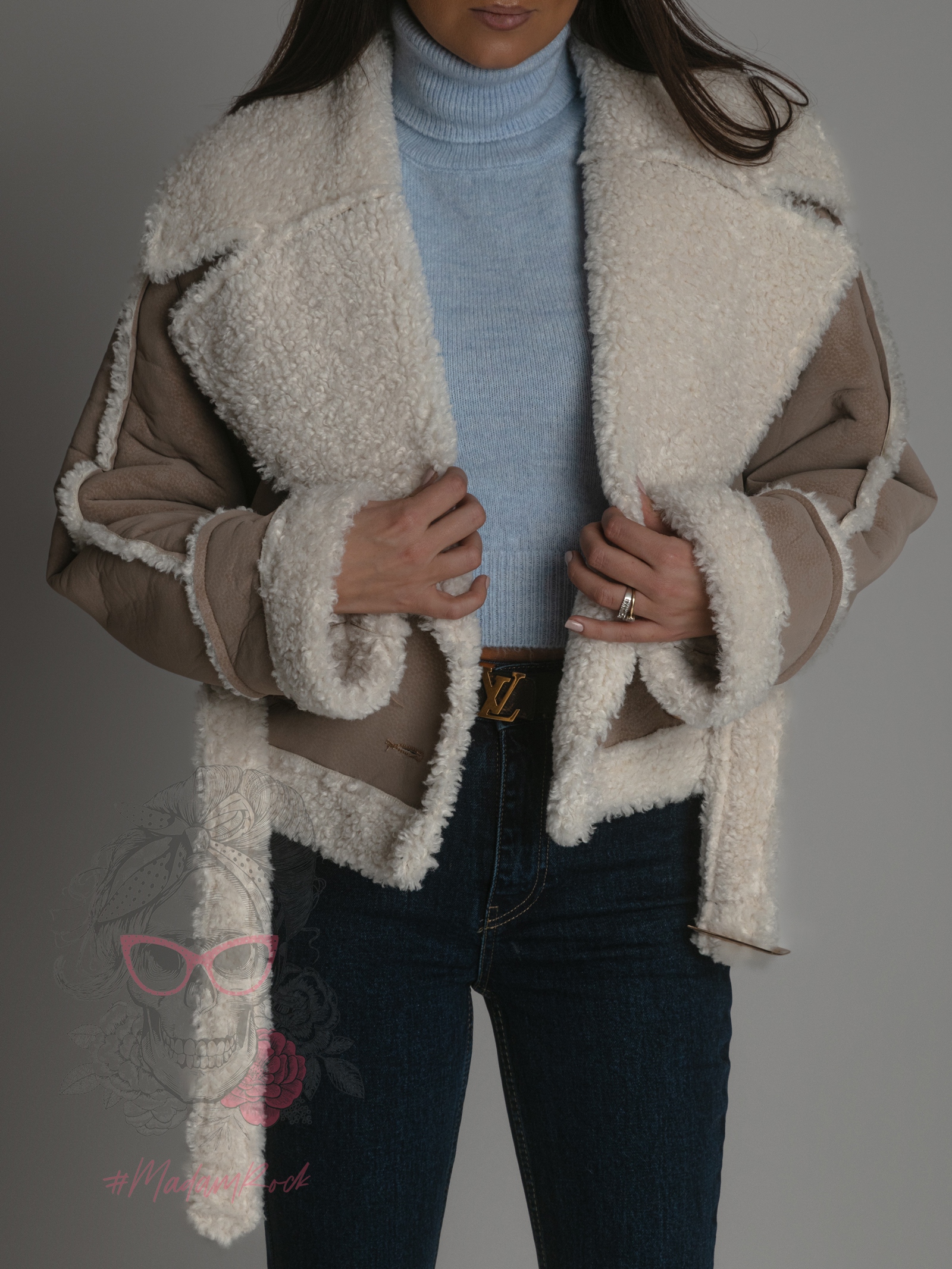 Kożuszek z barankiem Weago beżowy Kożuszek z barankiem Weago beżowy