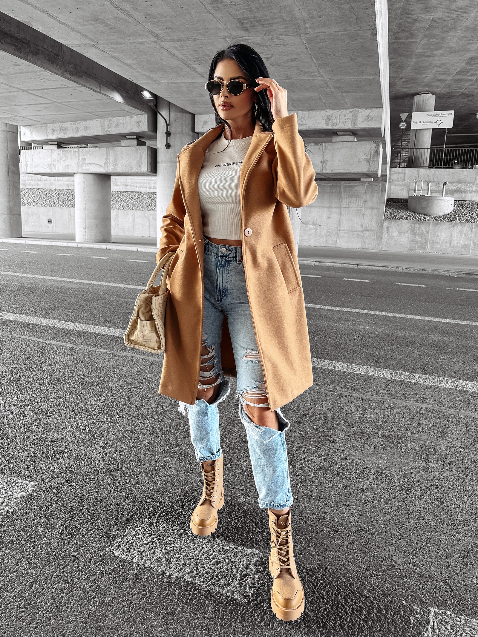 Płaszcz jesienny LOVER OLAVOGA karmelowy Płaszcz jesienny LOVER OLAVOGA karmelowy