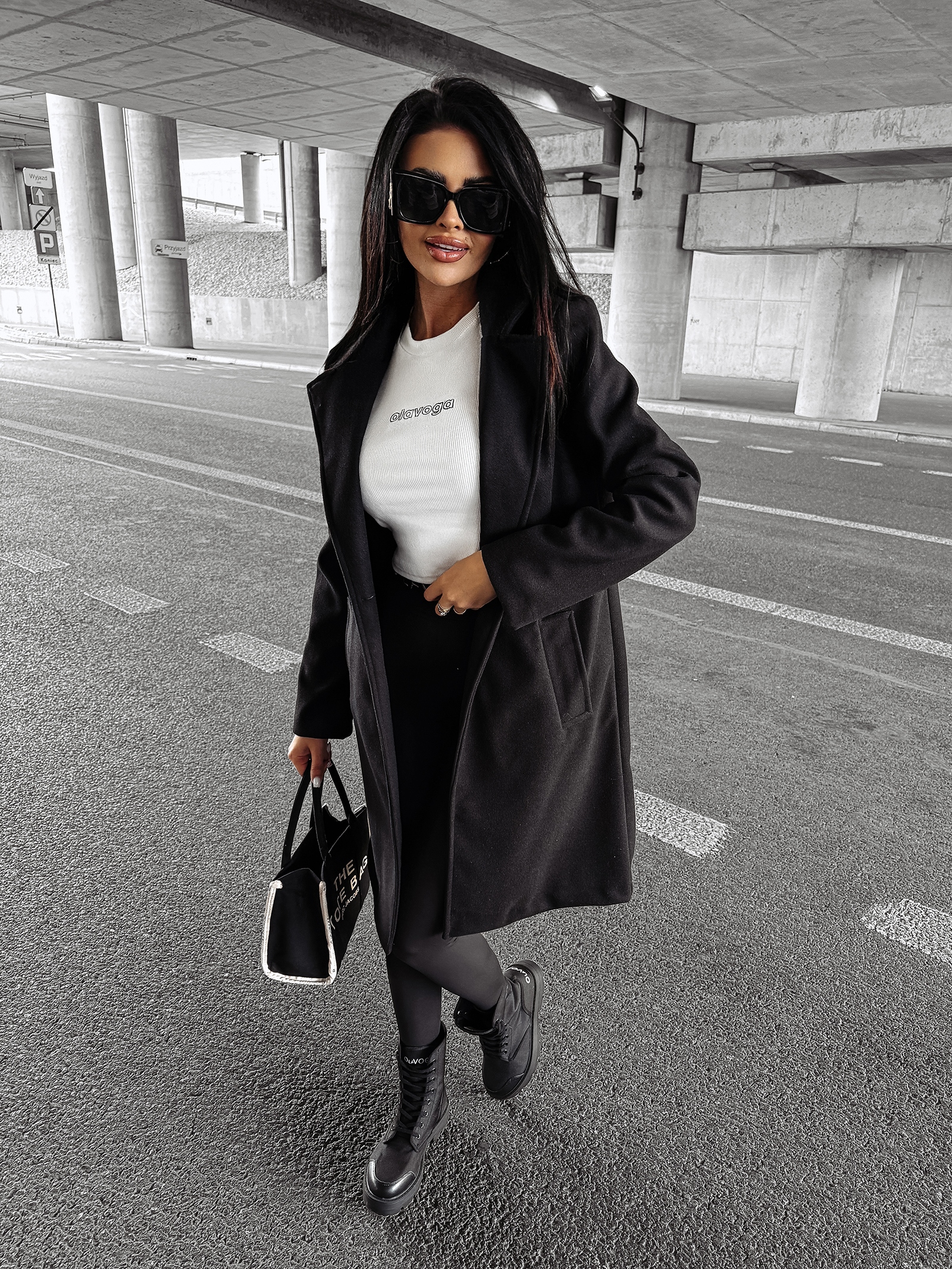 Płaszcz jesienny LOVER OLAVOGA czarny