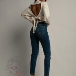 Sweter z odkrytymi plecami Mitesso beżowy