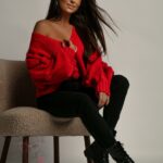 Sweter z różami Gunses czerwony