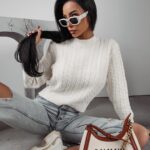 Sweter prosty ze splotem RONIN OLAVOGA ecru