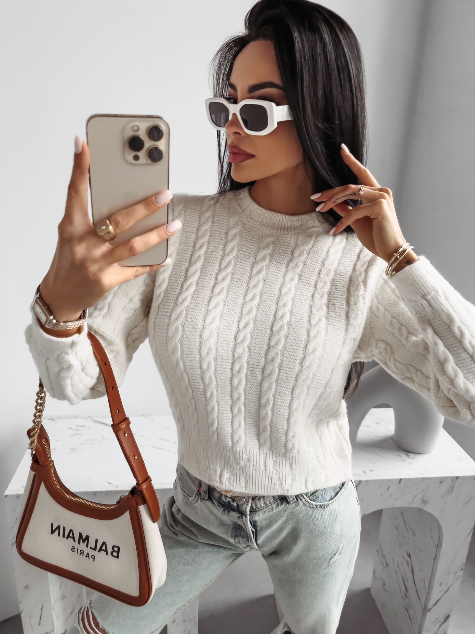 Sweter prosty ze splotem RONIN OLAVOGA ecru