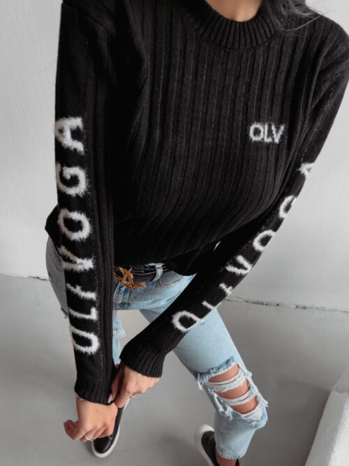 Sweter logowany MILLY OLAVOGA czarny