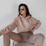 Bluza bawełniana MIRAGE OLAVOGA beżowa