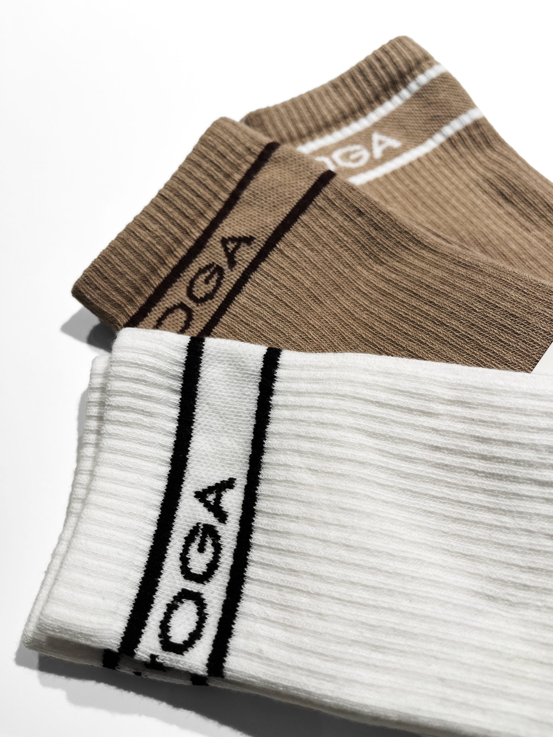 Skarpetki damskie za kostkę DAGITI OLAVOGA beż-ecru