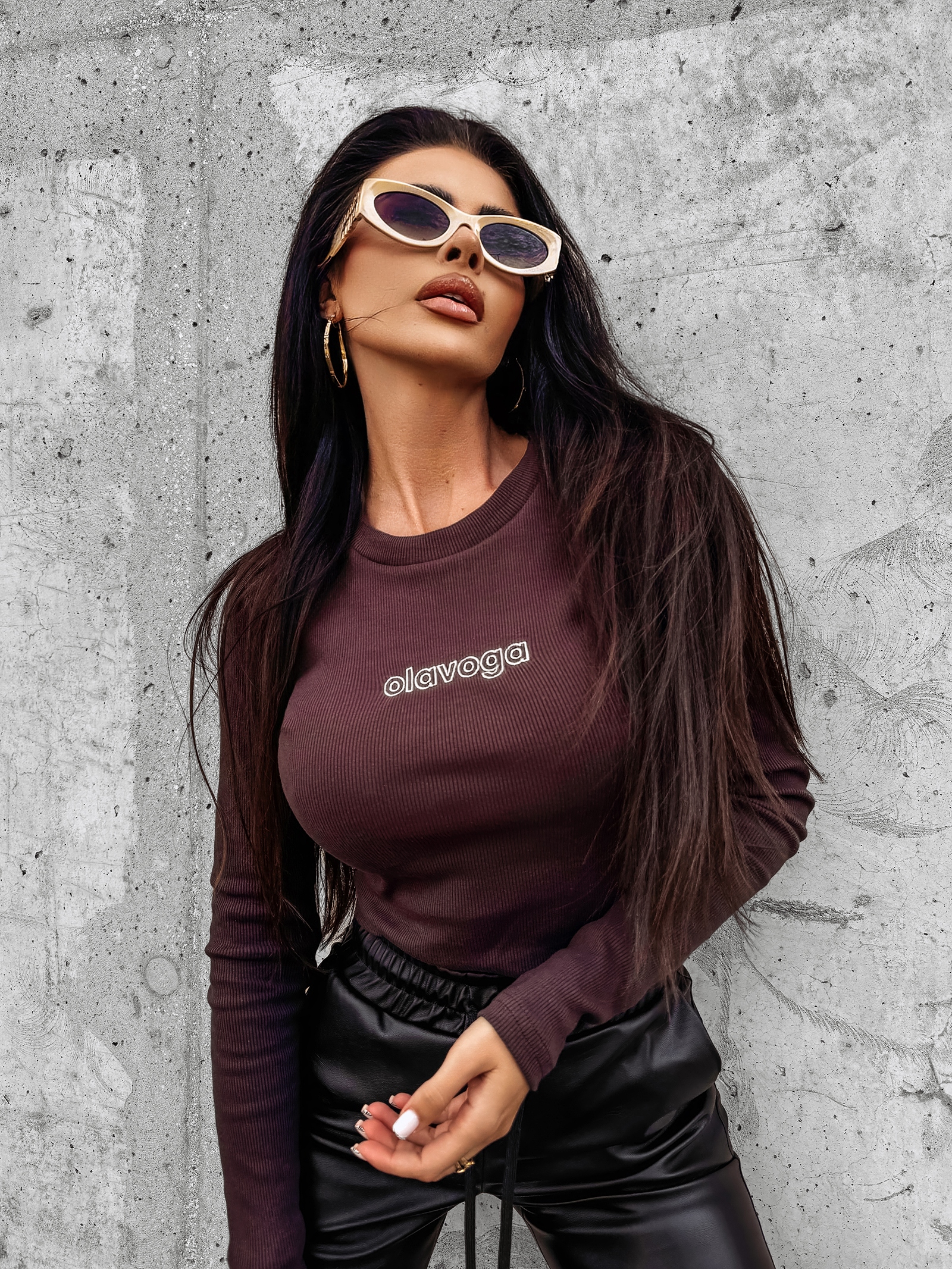 Bluzka dopasowana basic ONLY OLAVOGA brązowa