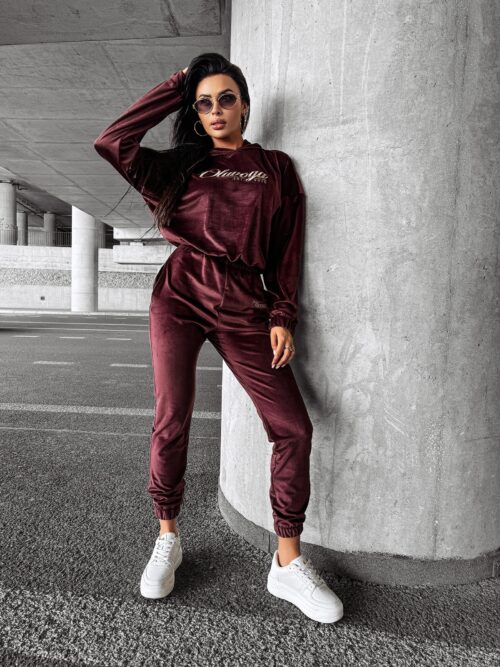 Dres damski welurowy VERA OLAVOGA brązowy