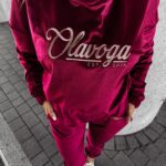 Dres damski welurowy VERA OLAVOGA bordowy