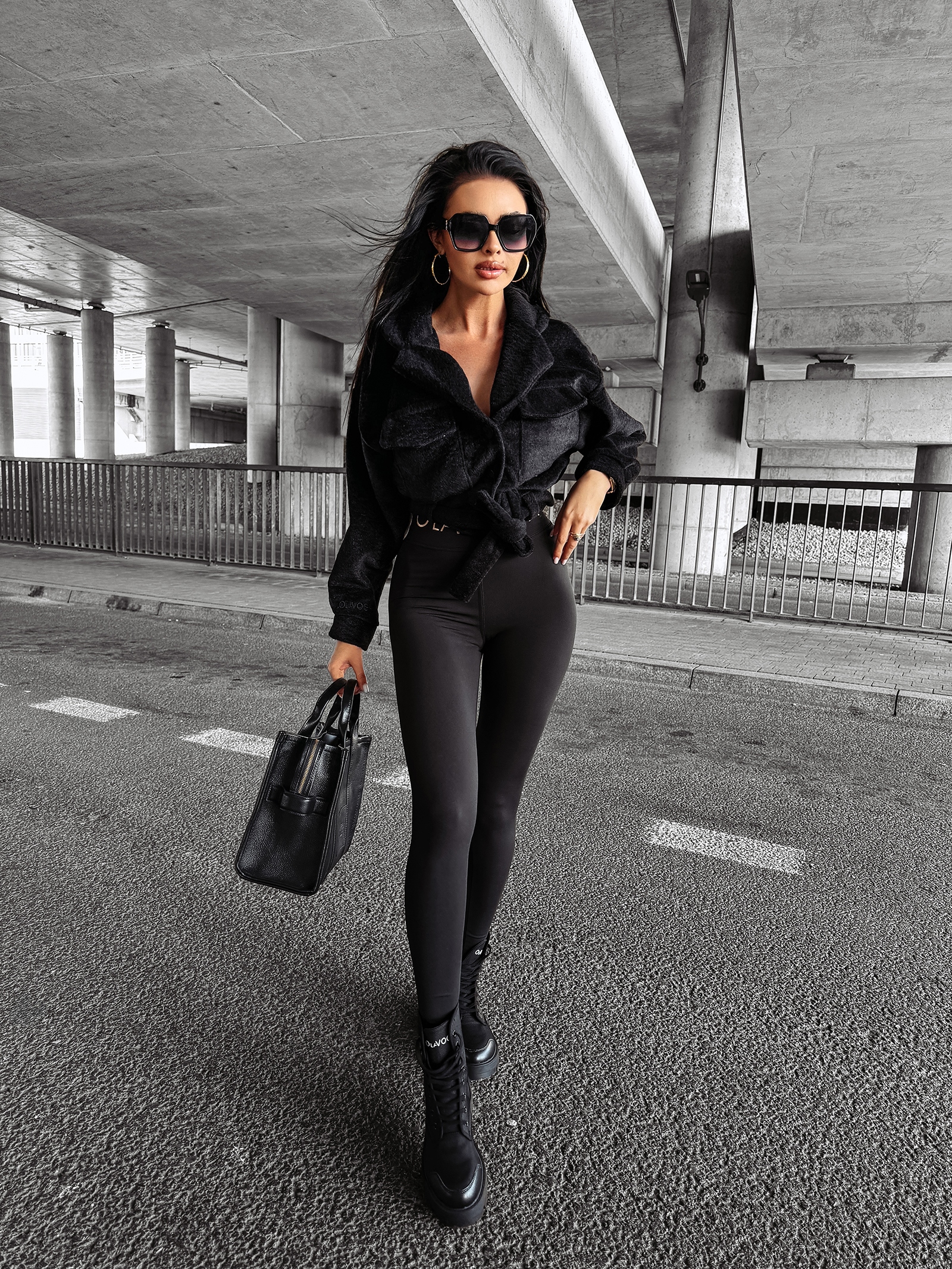 Kurtka damska z futerkiem STAR OLAVOGA czarna