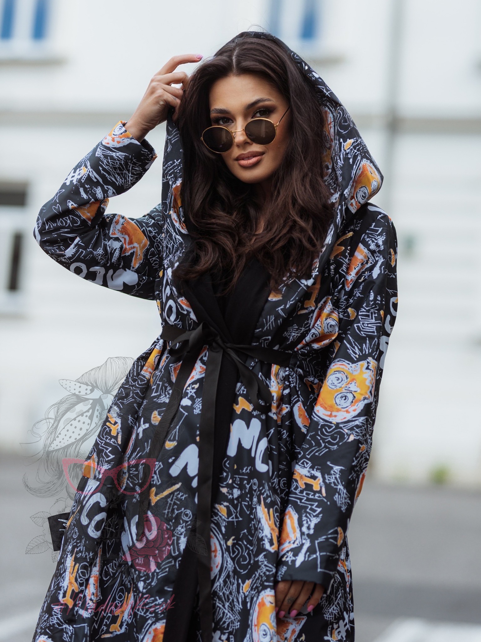 Lekki płaszcz w czaszki Moderni czarny