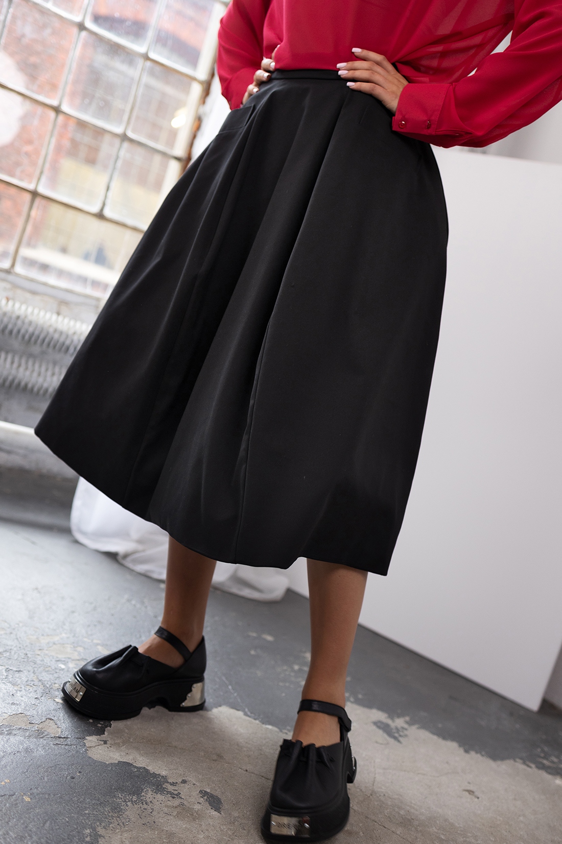 Spódnica rozkloszowana midi MC Hollywood czarna