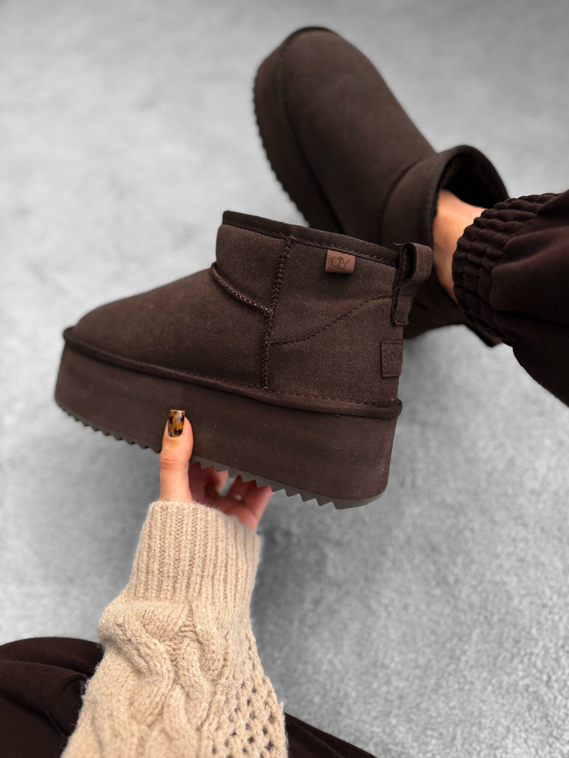 PRZEDSPRZEDAŻ Botki śniegowce MISTIC OLAVOGA czekoladowe