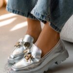 Mokasyny Madam Bobi srebrne