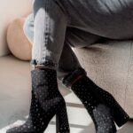 Botki na słupku Madam Kodzo czarne