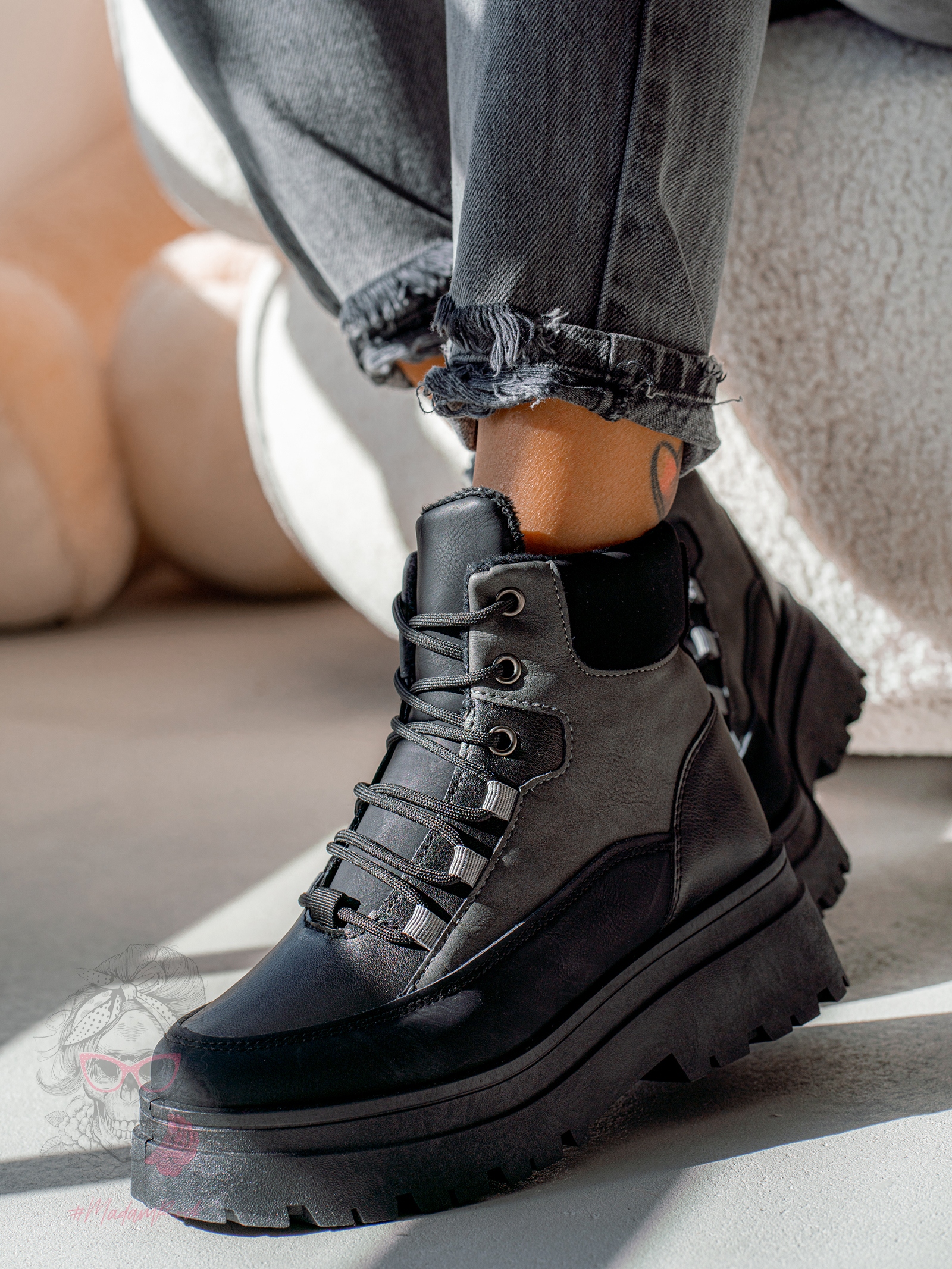 Botki trapery Madam Plum czarne