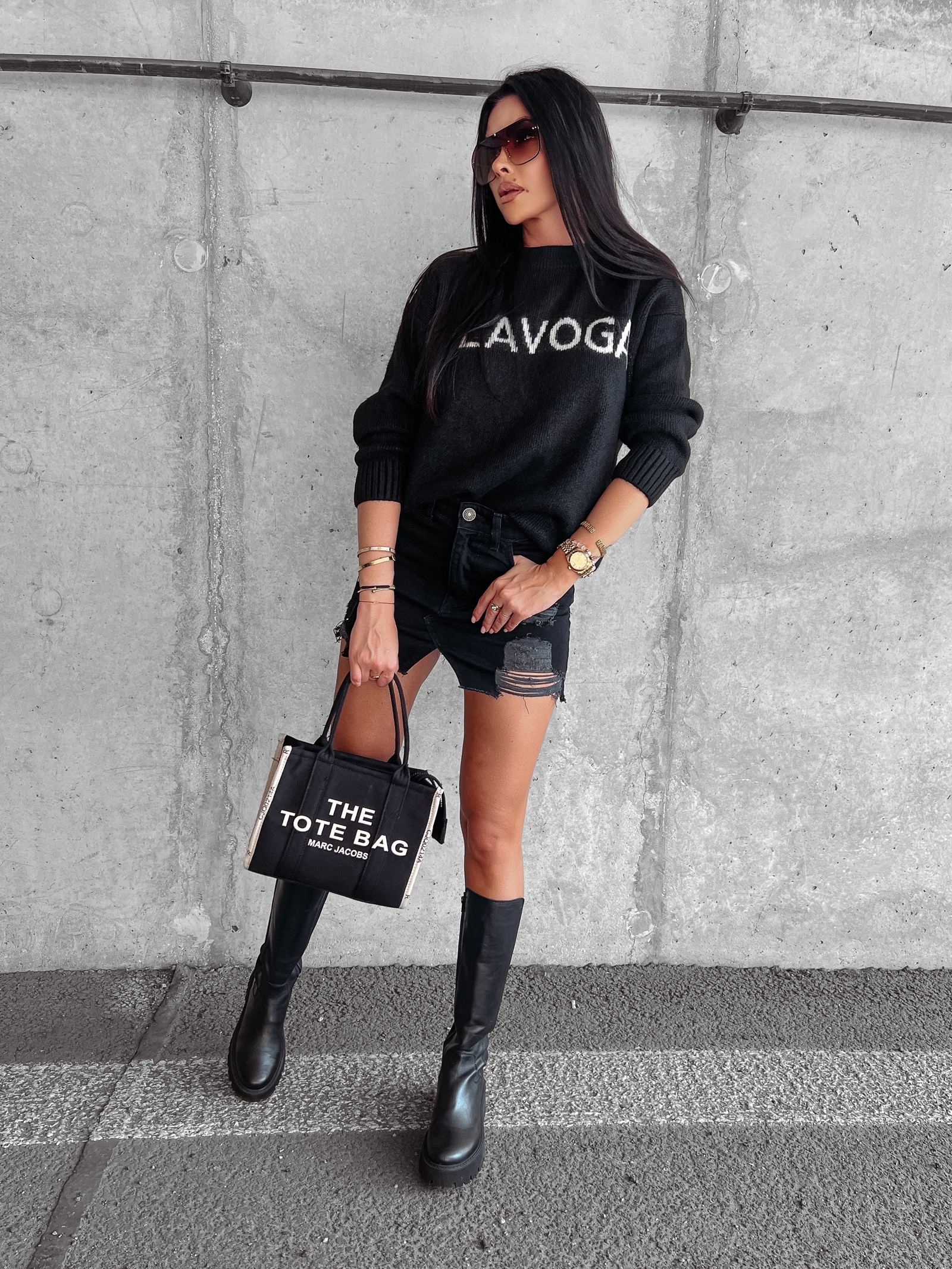 Sweter oversize logowany Coffee Ola Voga czarny