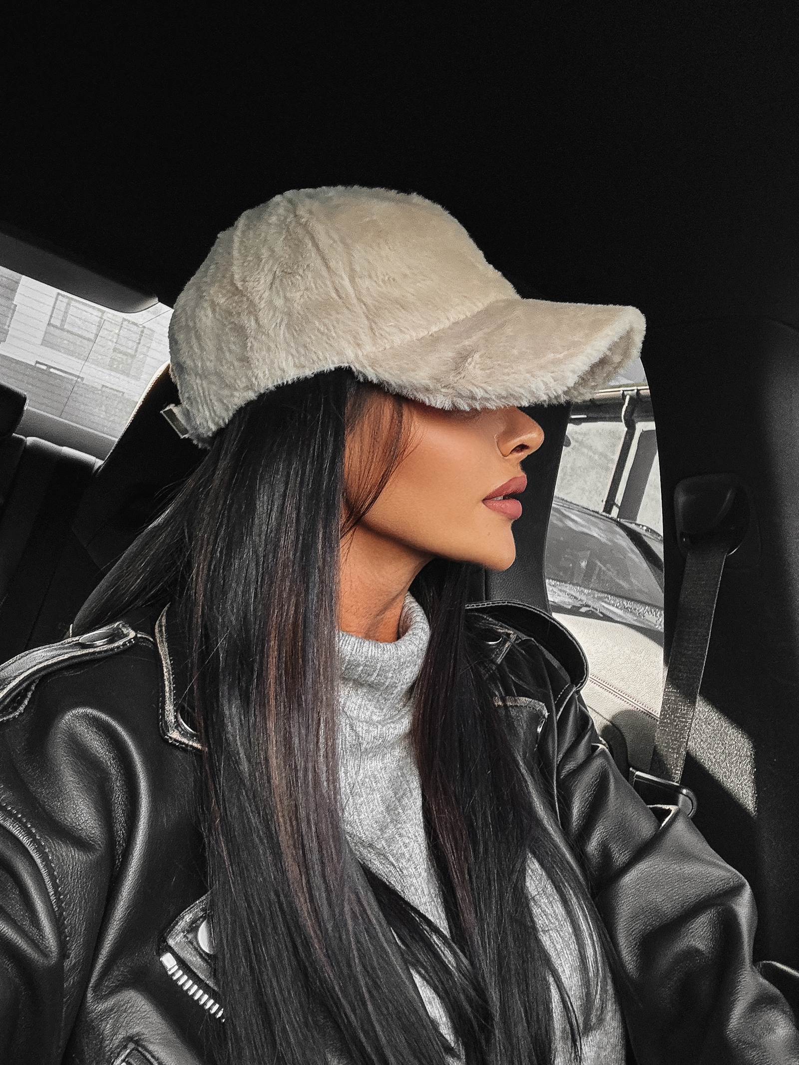 Czapka z futerkiem Giza Ola Voga j.beż Czapka z futerkiem Giza Ola Voga j.beż