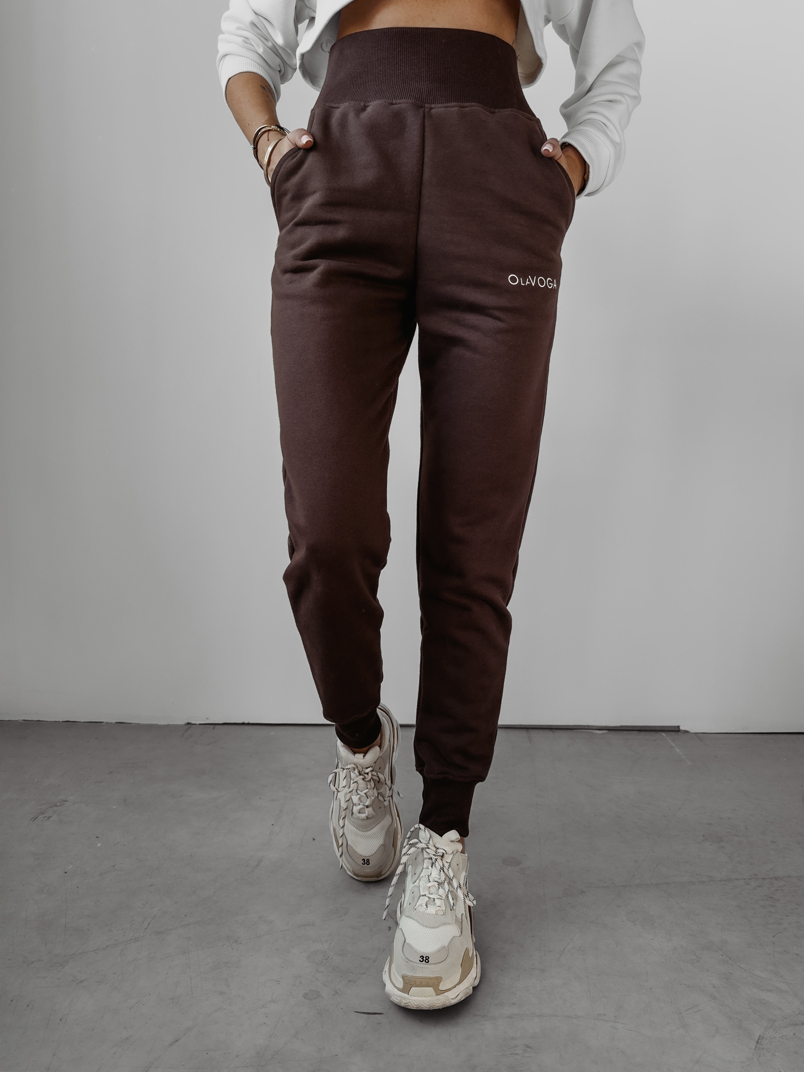 Spodnie dresowe z gumą Prima Ola Voga brązowe