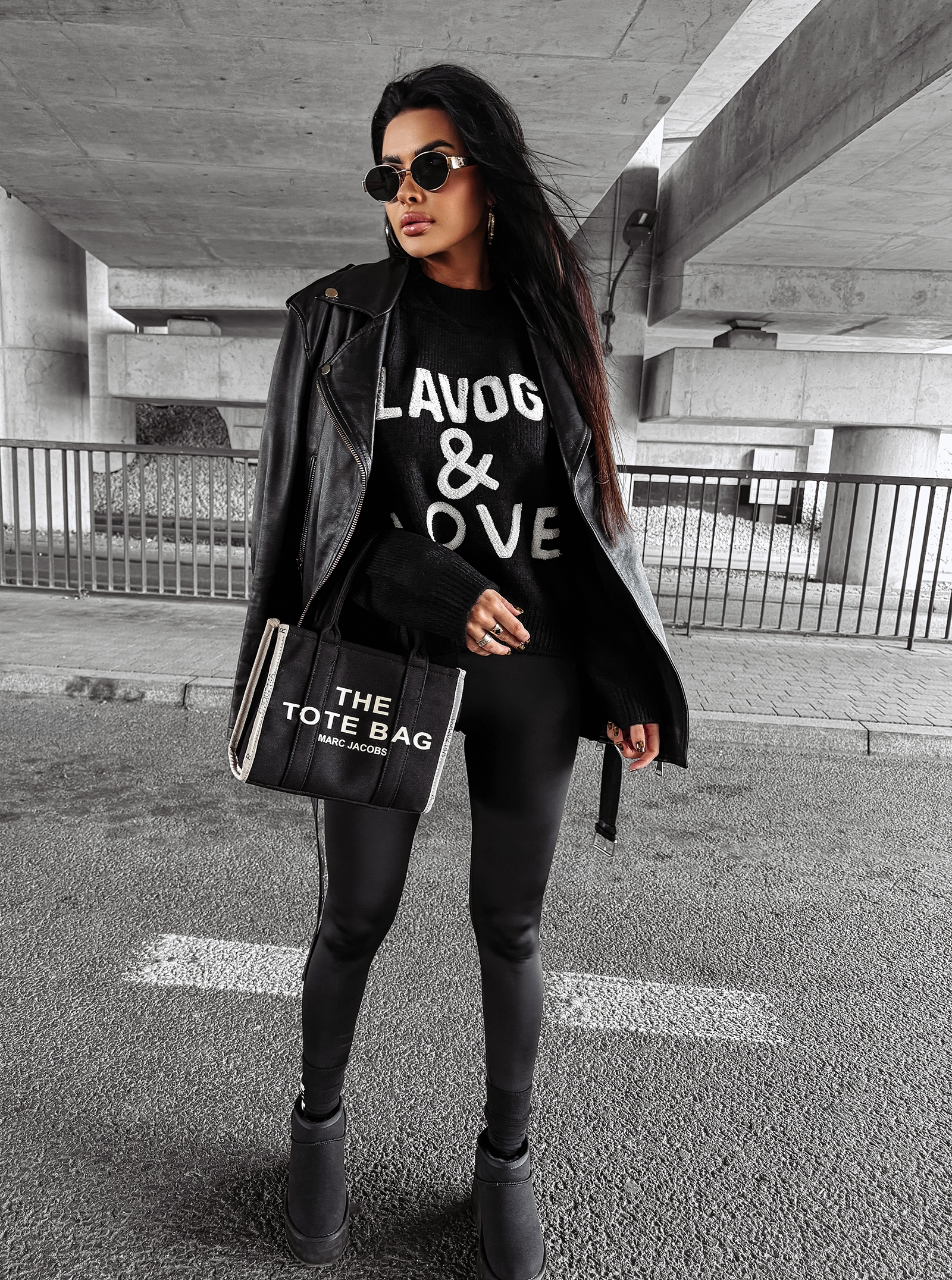 Sweter damski OLV LOVE OLAVOGA czarny