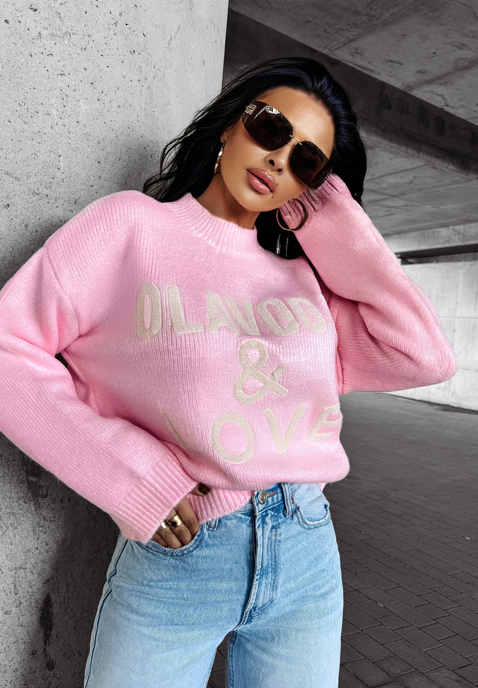 Sweter damski OLV LOVE OLAVOGA pudrowy róż Sweter damski OLV LOVE OLAVOGA pudrowy róż