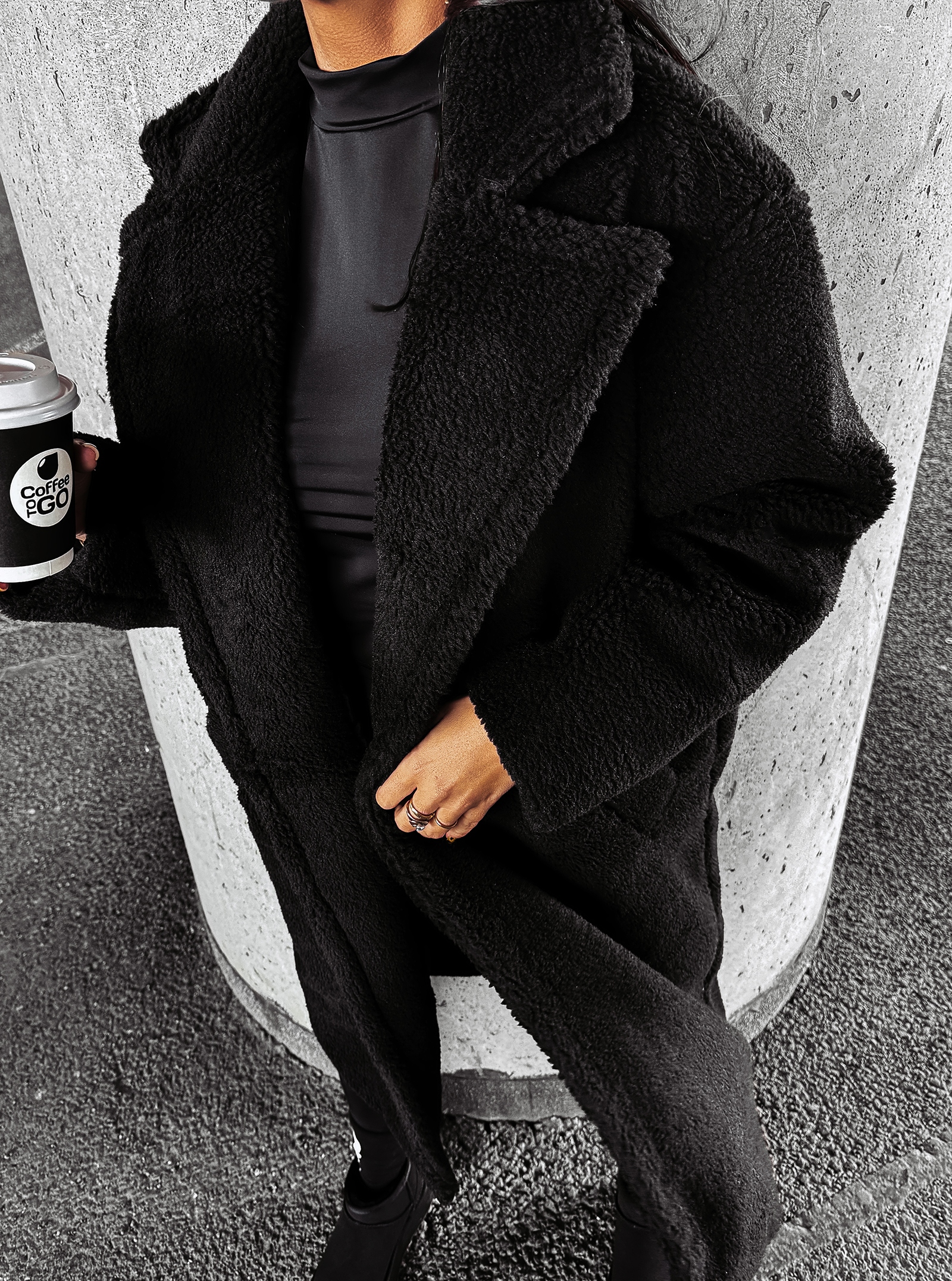 Płaszcz pluszowy SIPI OLAVOGA czarny