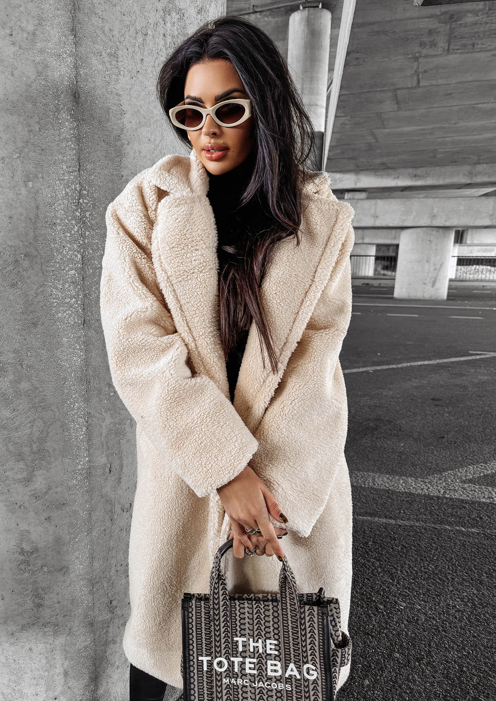 Płaszcz pluszowy SIPI OLAVOGA beżowy Płaszcz pluszowy SIPI OLAVOGA beżowy