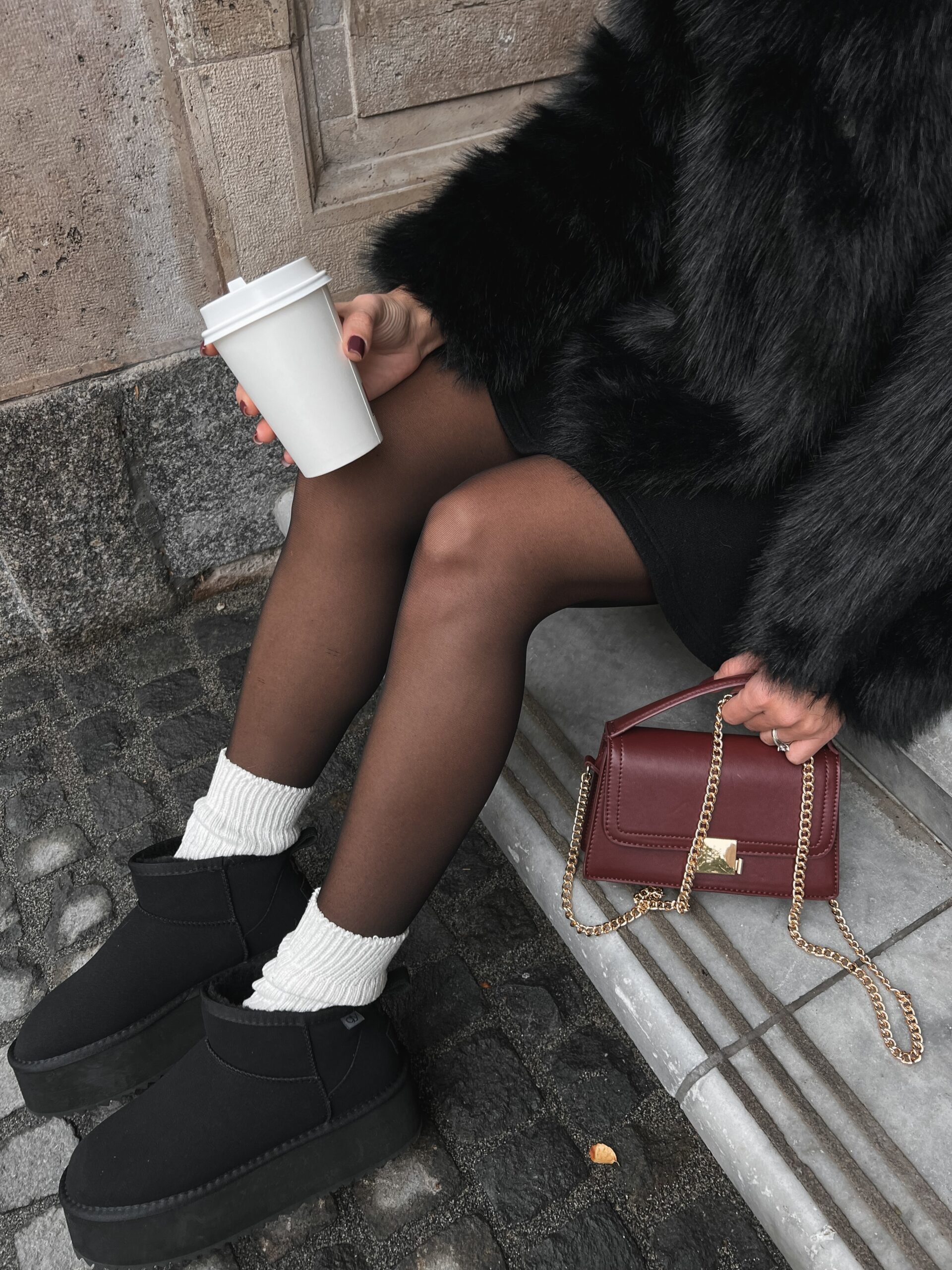 Botki śniegowce MISTIC OLAVOGA czarne