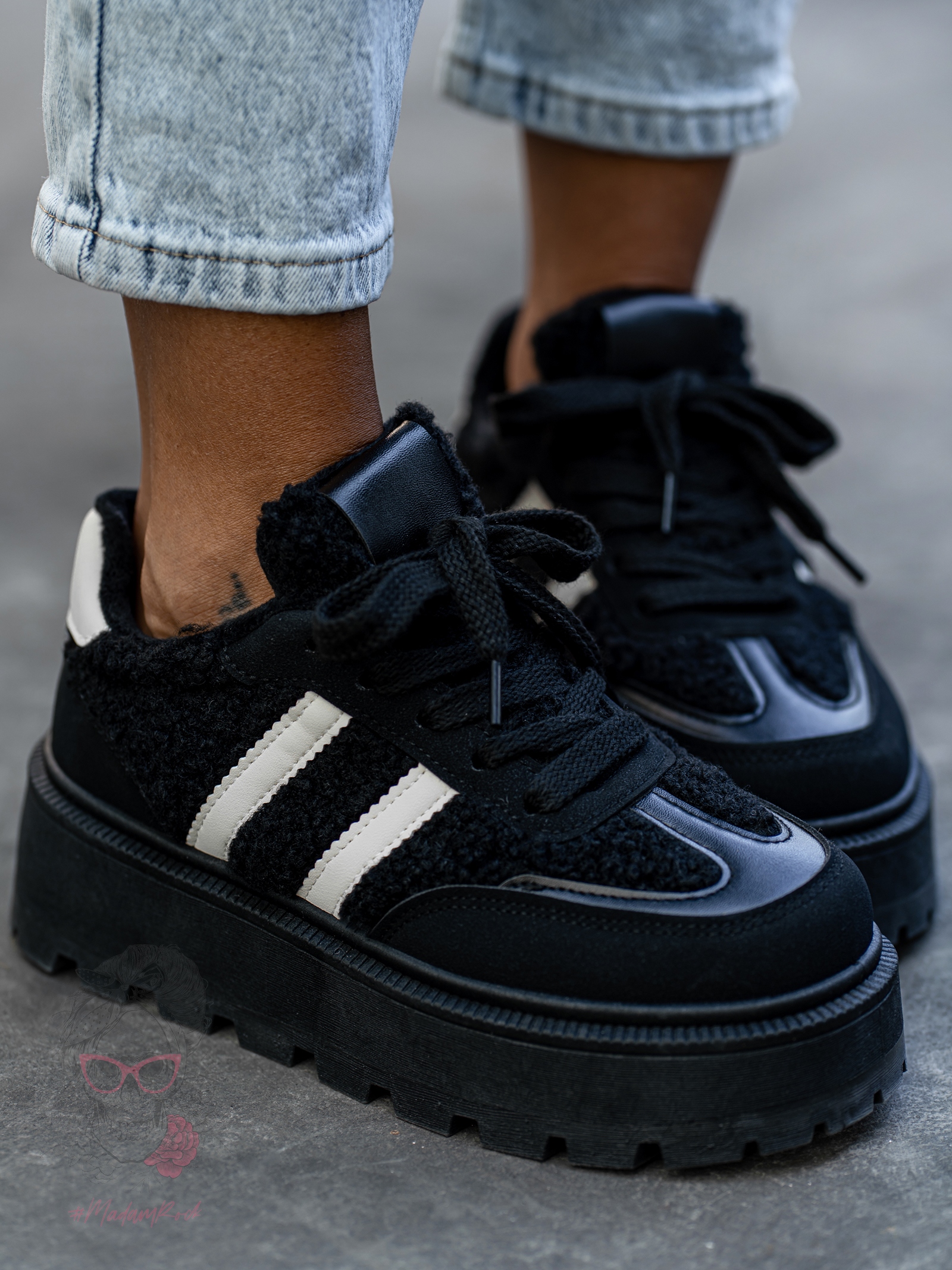 Buty sportowe z barankiem Madam Messo czarne