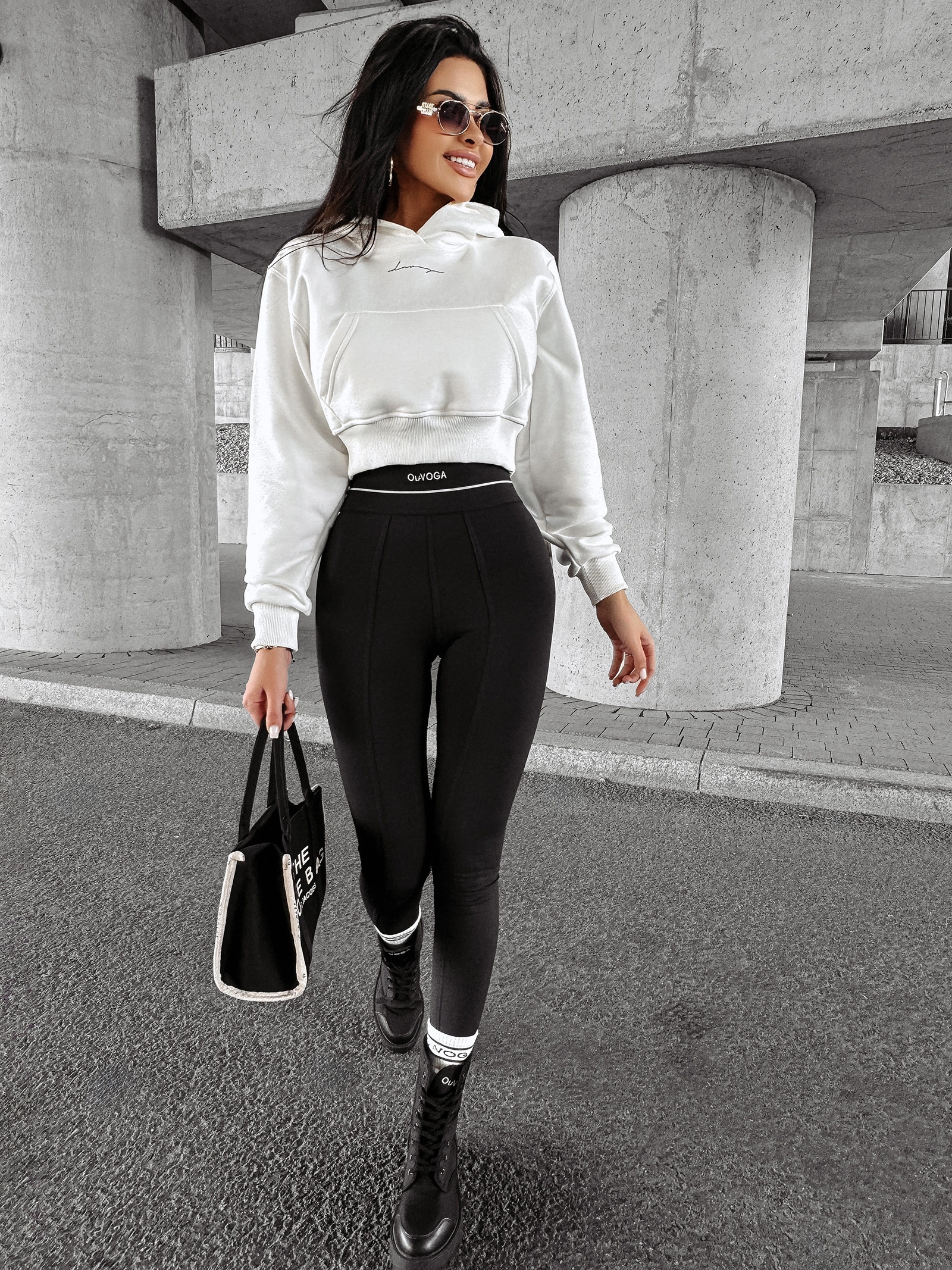 Legginsy klasyczne wyszczuplające PAYME OLAVOGA czarne