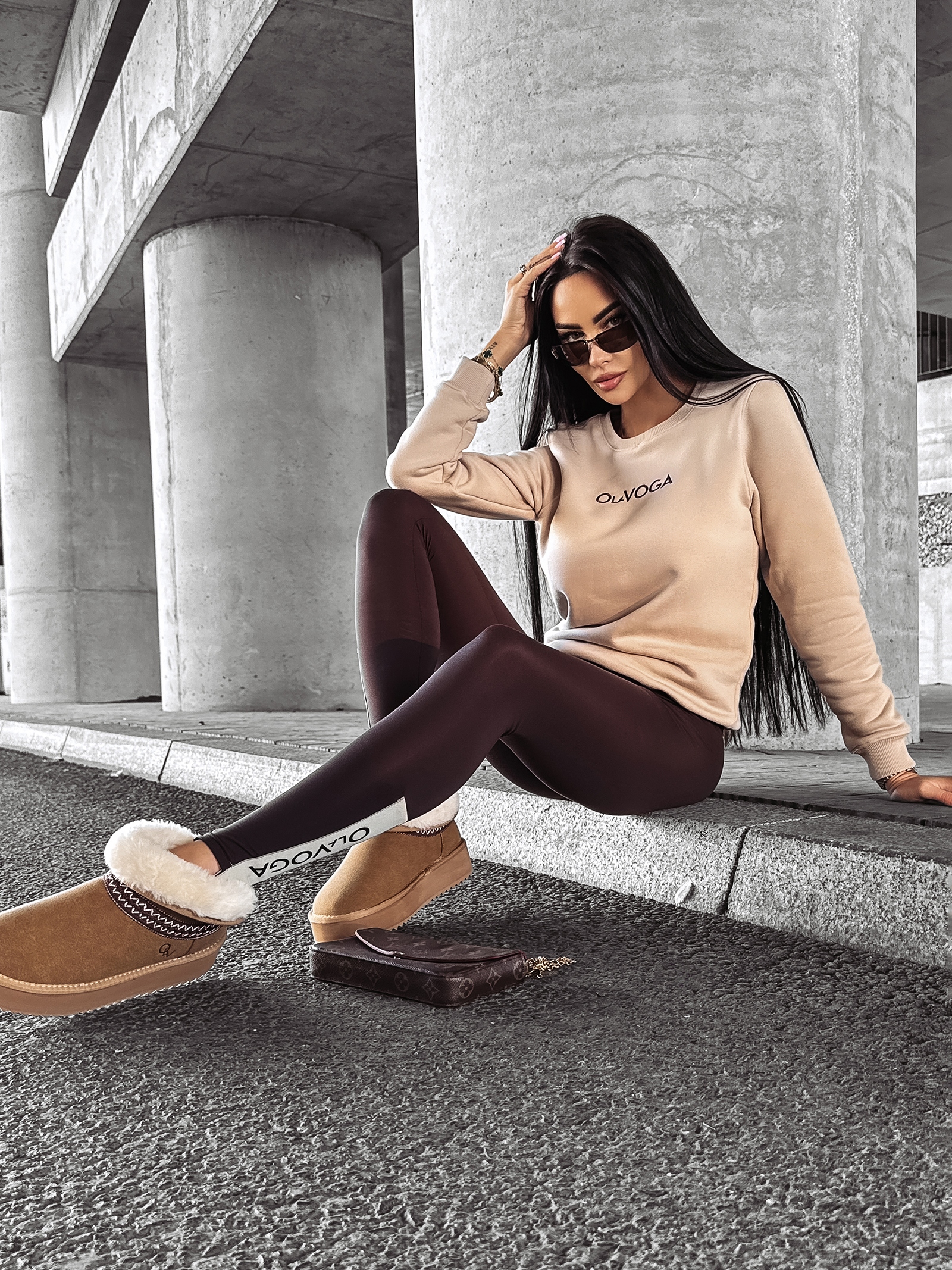 Bluza dopasowana ILINOIS OLAVOGA beżowa