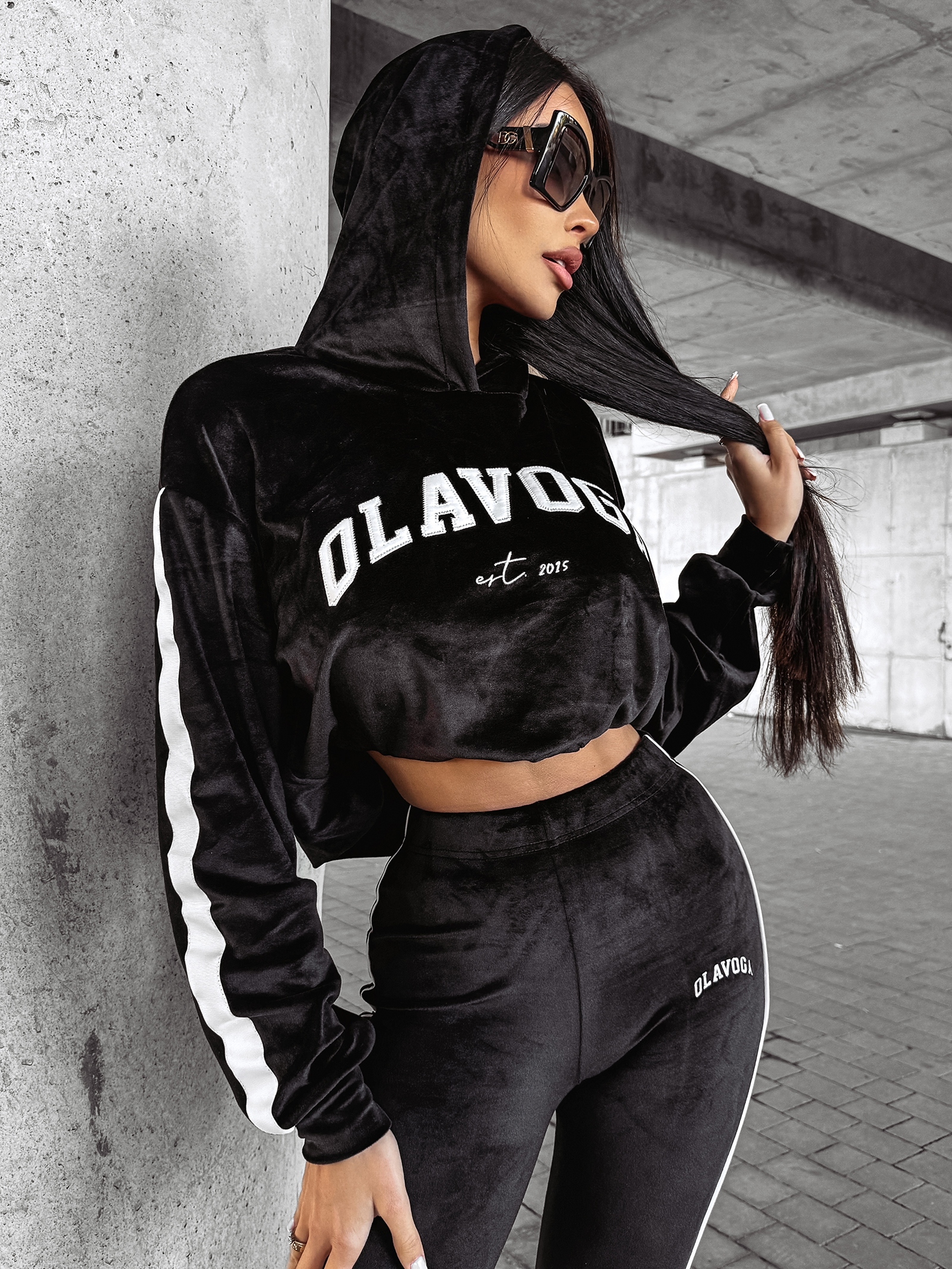 Komplet welurowy HANA OLAVOGA czarny