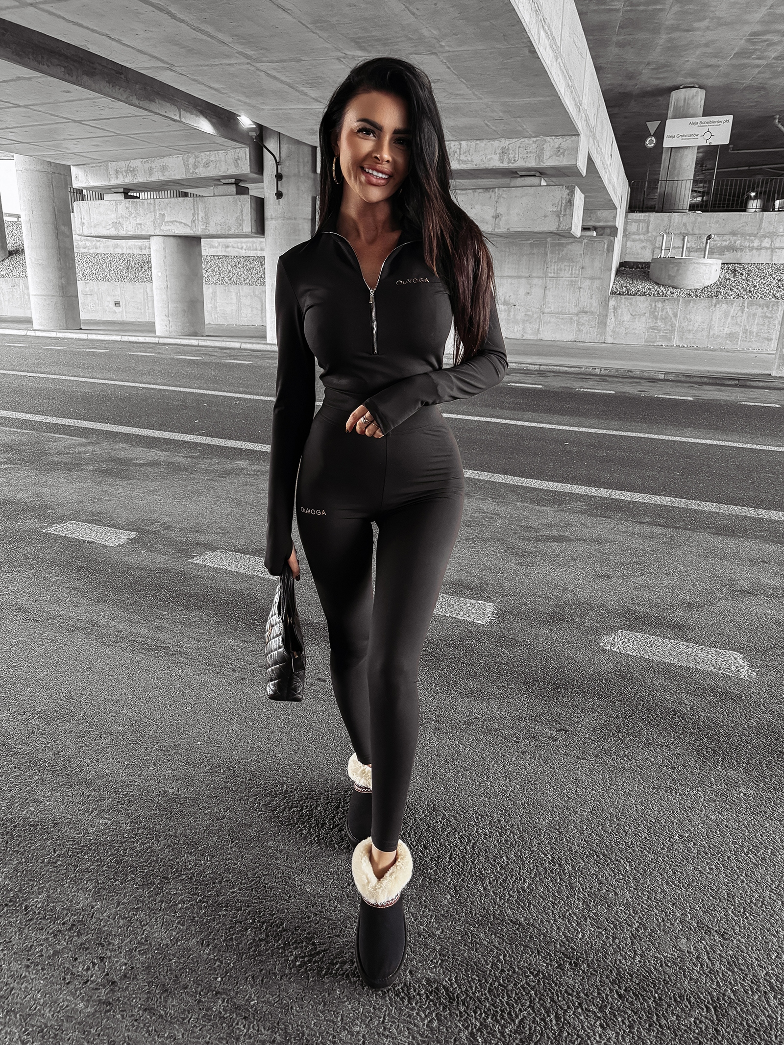 Komplet elastyczny EMORY OLAVOGA czarny Komplet elastyczny EMORY OLAVOGA czarny