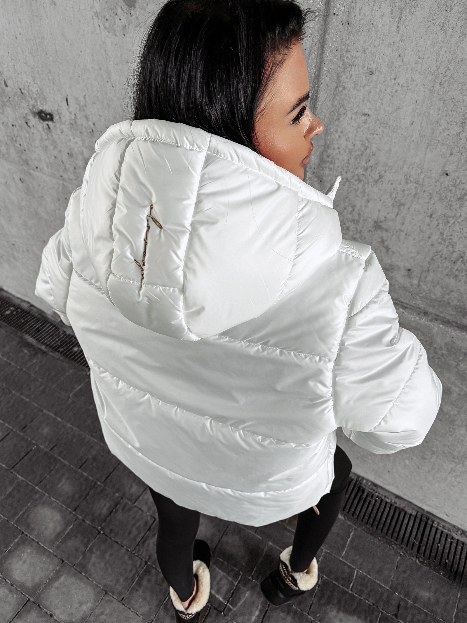 Kurtka pikowana WESTIA OLAVOGA ecru Kurtka pikowana WESTIA OLAVOGA ecru