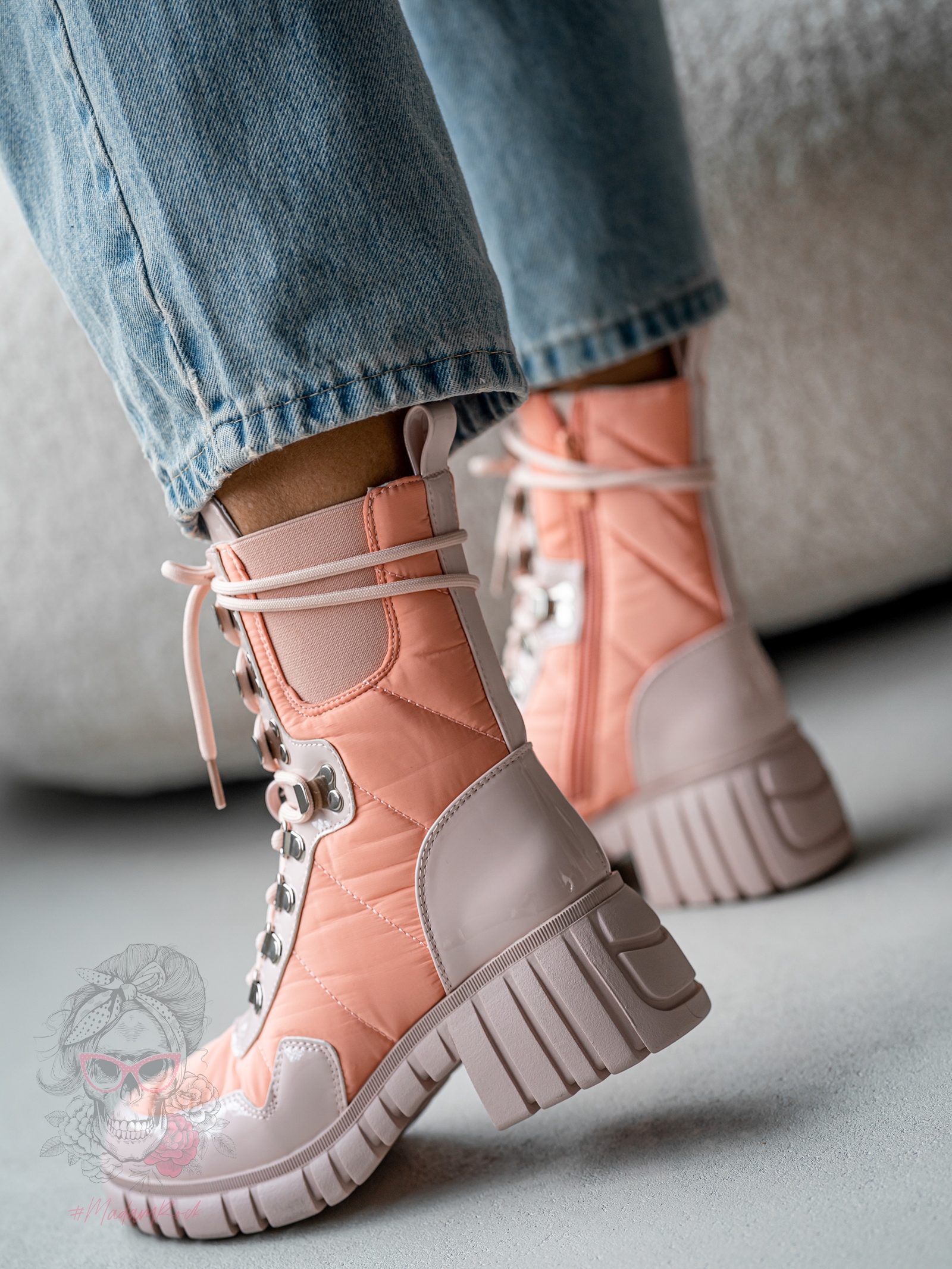 Trapery lakierowane Rock Cocoon pudrowy Trapery lakierowane Rock Cocoon pudrowy