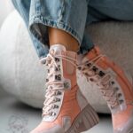 Trapery lakierowane Rock Cocoon pudrowy