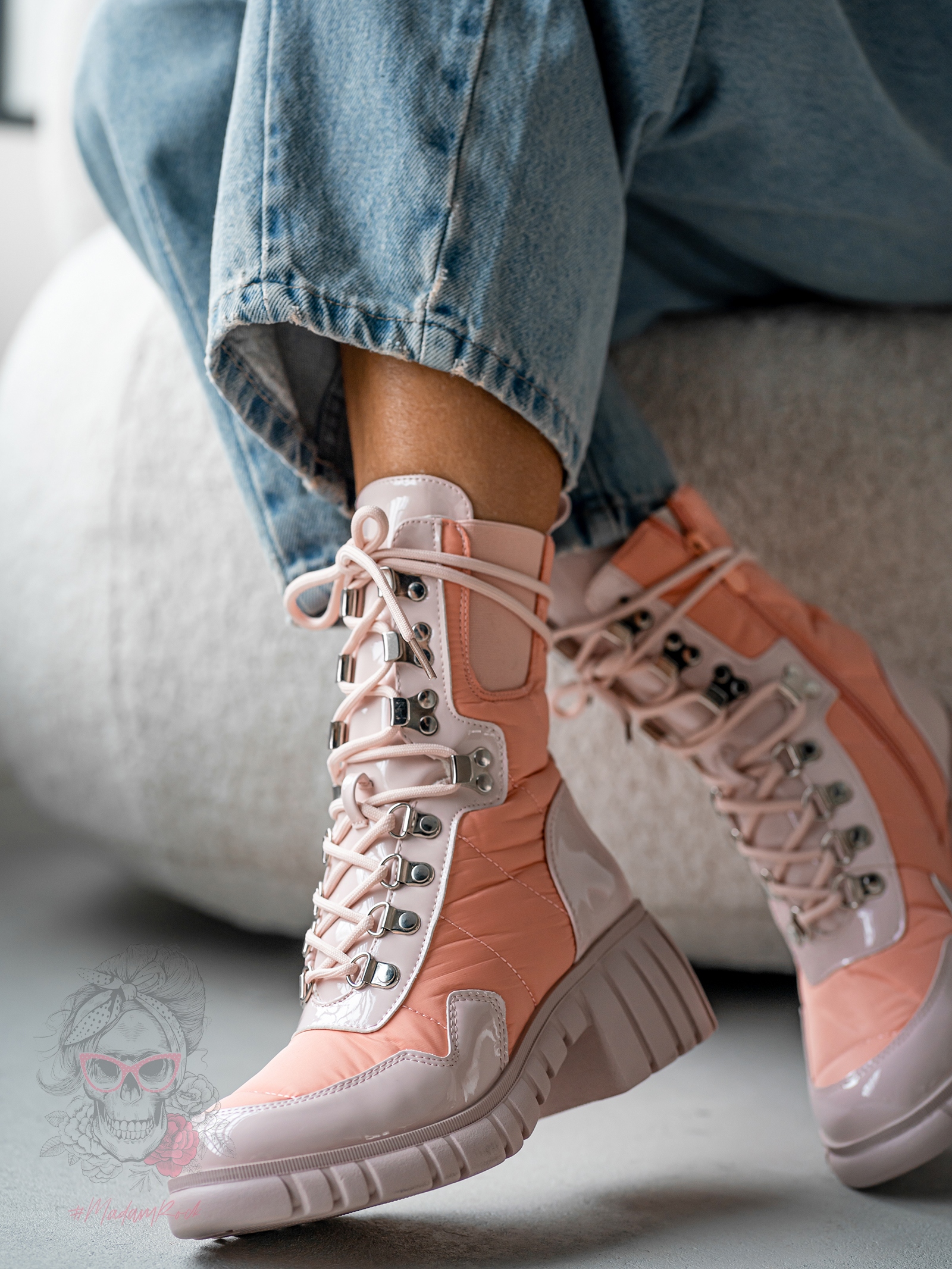 Trapery lakierowane Rock Cocoon pudrowy Trapery lakierowane Rock Cocoon pudrowy