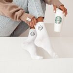 Skarpetki damskie z nadrukiem z emoji SMILE białe