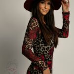 Kapelusz flauszowy ze wstążką Dewo bordo