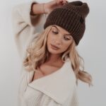 Czapka wywijana Ola Voga Warm Autumn brązowa