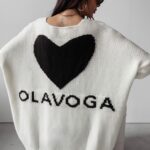 Sweter damski oversize serce Ella Ola Voga ecru