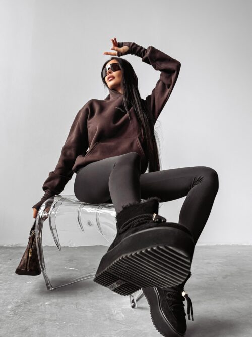 Bluza klasyczna hoodie GRACIA OLAVOGA brązowa