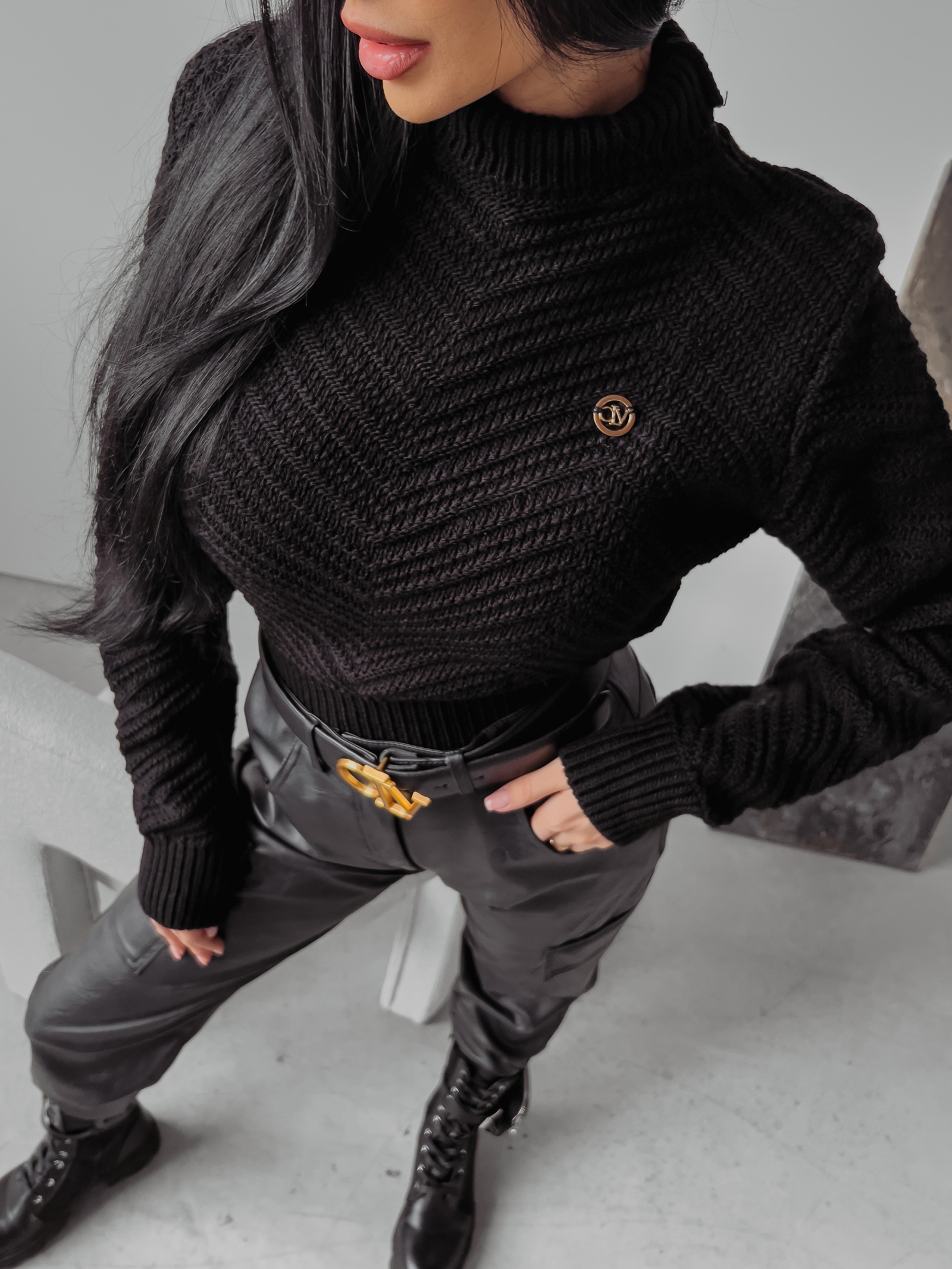 Sweter damski dzianinowy Emmie Ola Voga czarny Sweter damski dzianinowy Emmie Ola Voga czarny