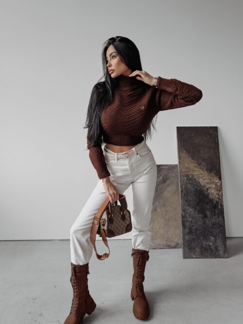 Sweter damski dzianinowy EMMIE OLAVOGA brązowy